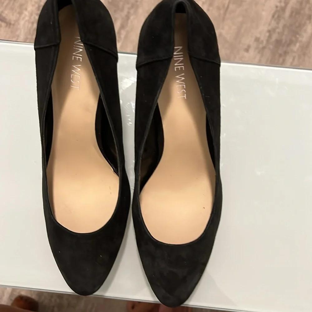 Nine West rare almond